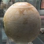 Uova di struzzo decorate dalla preistoria